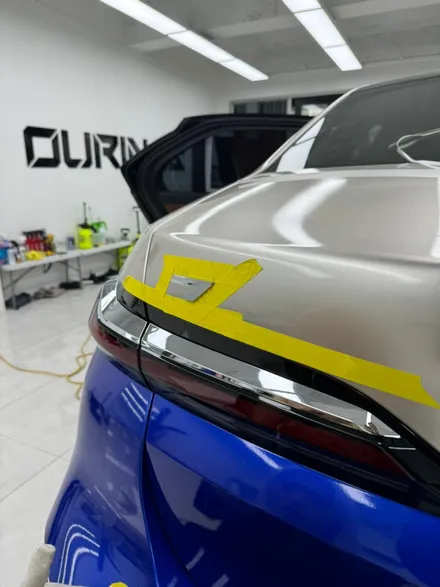 강남 랩핑 BMW i7 듀오톤 랩핑 위아래 둘 다 라인 칼 / 서초, 강남, 양재