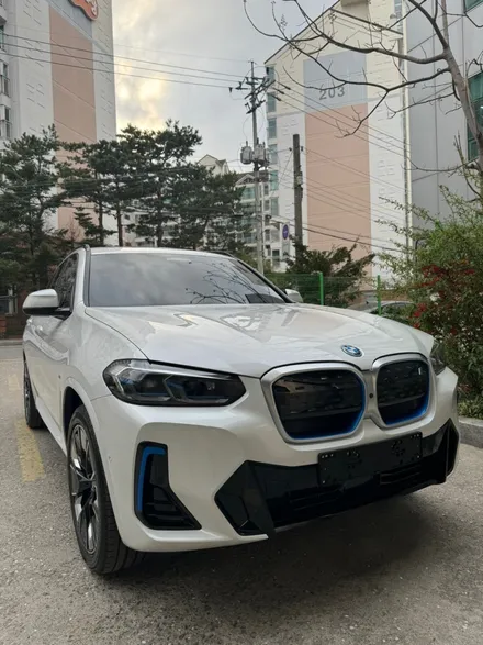 잠실 랩핑 BMW iX3 부분 랩핑, 전기차 느낌 확 살리기 / 서초, 강남, 양재