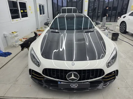 벤츠 AMG GTs 컬러 PPF 썬플라워 옐로우, 성남 아워링스에 준비된 변신 방법은 두 가지입니다. / 서초, 강남, 양재