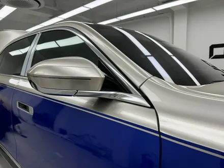 강남 랩핑 BMW i7 듀오톤 랩핑 위아래 둘 다 라인 칼 / 서초, 강남, 양재