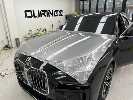 BMW i7 전체 PPF하고 투톤 랩핑으로 덮기 용산 PPF도 아워링스로 가면 어마어마한게 기다림 / 서초, 강남, 양재