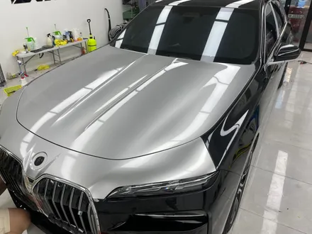 BMW i7 전체 PPF하고 투톤 랩핑으로 덮기 용산 PPF도 아워링스로 가면 어마어마한게 기다림 / 서초, 강남, 양재