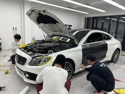 강남 논현 랩핑 C63AMG 올블랙 간지, 전체 랩핑에 휠도색 크롬죽이기까지 가즈아!!! / 서초, 강남, 양재