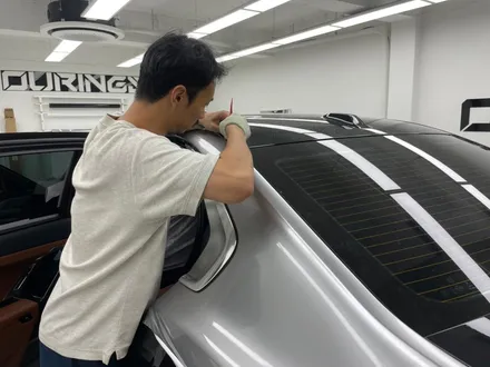 BMW i7 전체 PPF하고 투톤 랩핑으로 덮기 용산 PPF도 아워링스로 가면 어마어마한게 기다림 / 서초, 강남, 양재
