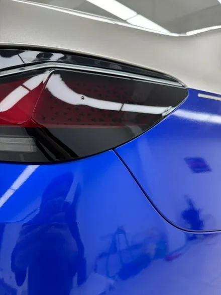 강남 랩핑 BMW i7 듀오톤 랩핑 위아래 둘 다 라인 칼 / 서초, 강남, 양재