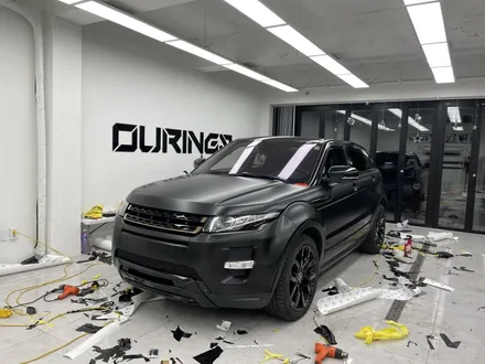 강남 랩핑 레인지로버 이보크 순정 다이나믹레드에서 사틴블랙으로 실내는 블랙에서 레드로!! / 서초, 강남, 양재