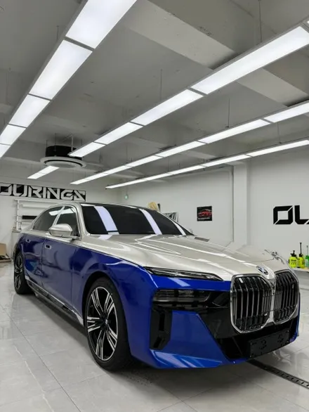 강남 랩핑 BMW i7 듀오톤 랩핑 위아래 둘 다 라인 칼 / 서초, 강남, 양재