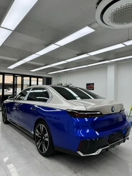 강남 랩핑 BMW i7 듀오톤 랩핑 위아래 둘 다 라인 칼 / 서초, 강남, 양재