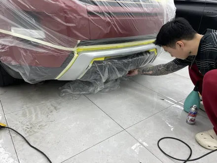 강남 랩핑 레인지로버 이보크 순정 다이나믹레드에서 사틴블랙으로 실내는 블랙에서 레드로!! / 서초, 강남, 양재