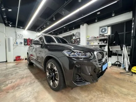 후퍼옵틱 프나세 백화 때문에 고생하셨던 BMW iX3 소피스토 그레이 고객님 차량 하버캠프 세라믹 본드 20% & 5%로 틴팅 재시공! / 고양 덕양구 원흥동
