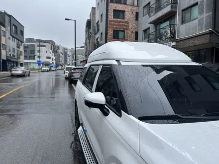 MPV 끝판왕 기아 카니발 하이리무진 스노우 화이트 펄, 프라이버시 뛰어난 전체 하버캠프 세라믹 본드로! (삼송 틴팅) / 고양 덕양구 원흥동