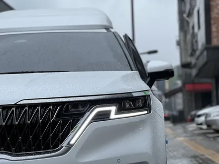 MPV 끝판왕 기아 카니발 하이리무진 스노우 화이트 펄, 프라이버시 뛰어난 전체 하버캠프 세라믹 본드로! (삼송 틴팅) / 고양 덕양구 원흥동