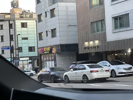 레이저 라이트 달린 BMW i4 M50 Pro 그란 쿠페 아벤츄린 레드, 하버캠프 세라믹 본드로 더욱 포스 있게 틴팅! (의정부 썬팅) / 고양 덕양구 원흥동