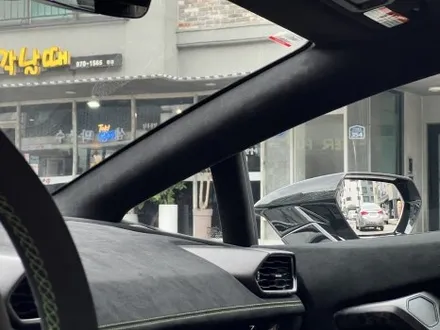 람보르기니 우라칸 퍼포만테와 함께 알아보는 최강 시인성 후퍼옵틱 전체 드레이 30의 모든 것. (주간 & 야간 시인성과 모습까지) / 고양 덕양구 원흥동