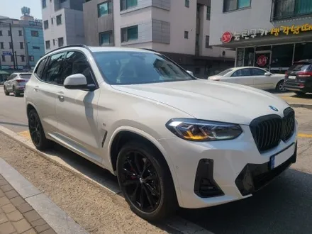 BMW X3 20i Lci pro 화이트/모카 비클라운지에서 하버캠프 세라믹본드가 포함된 신차패키지로!! / 고양 덕양구 원흥동
