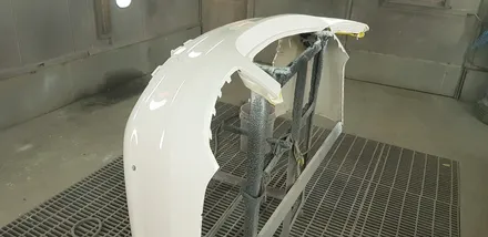 분당 판교 벤츠 C클래스 뒷범퍼 찢어짐 복원 전문점 교환 없이 범퍼 복원 성형 백현동 판교자동차외형복원 1급 공업사 / 경기 성남