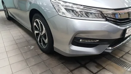혼다 어코드 (범퍼 팬더 판금 도색) 판교 자동차 외형복원 (백현동, 분당, 판교) / 경기 성남