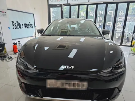 EV6 오로라블랙펄 루마버텍스900 썬팅 으로 시원하게
