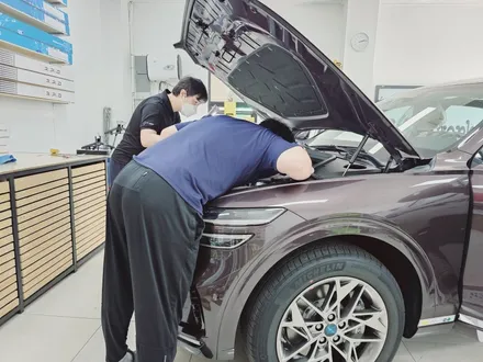 제네시스 GV70 바로사버건디 식빵등 루마버텍스 신차패키지 썬팅