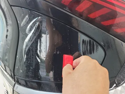 EV6 오로라블랙펄 루마버텍스900 썬팅 으로 시원하게