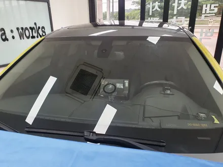 시흥 앞유리썬팅 BMW520D 루마버텍스 300