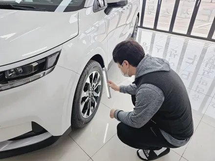 KA4카니발 스노우화이트펄 식빵등 까지 신차패키지로 완성