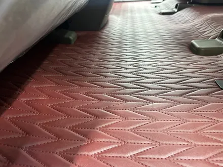 대전 신차패키지 썬팅 KA4 카니발 블락포디 비바 모빌하임 P2 다크와인 프리미엄 엠보싱 장판 / 대전 서구