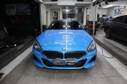 BMW G29 Z4 m40i 미사노블루 TRD 타입 드라이카본 스포일러 장착 사진 / 서울 양천