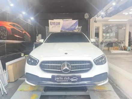 벤츠 W213 E250 LCI 후기형 올블랙 세로그릴 교체 / 서울 양천 신정동