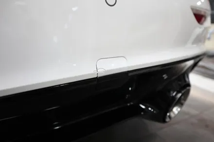 인피니티 Q50 문라이트화이트 오루즈 앞뒤범퍼 교체 바디킷 어디서? / 서울 양천