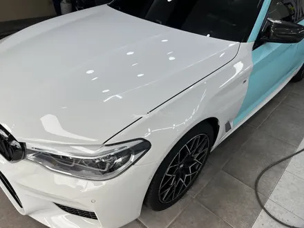 BMW G30 520d 앞범퍼 본넷 사고 자차보험처리 수리 M5룩 바디킷 교체 / 서울 양천