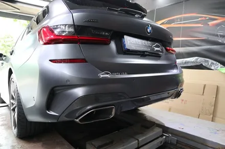BMW G21 m340i 투어링 리얼카본으로 풀 바디킷 (프론트립, 스포일러, 사이드미러커버, 그릴) / 서울 양천