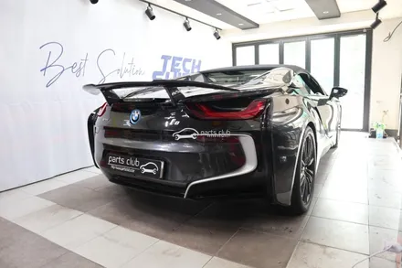 BMW i8 로드스터 카본 윙스포일러 장착 가능한 튜닝샵 / 서울 양천