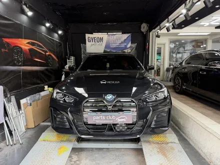 BMW G26 i4 크리스탈 기어봉 교체 & M타입 유광블랙 키드니 그릴 장착 / 서울 양천 신정동