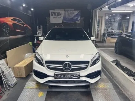 벤츠 W176 A45 AMG 카나드윙 부러짐 교체 수리 센터 / 서울 양천 신정동