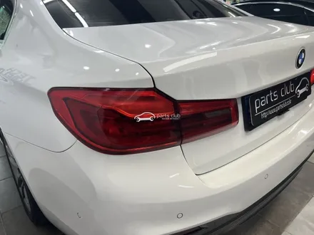 BMW G30 520d 신형개조 컨버전 헤드라이트, 테일램프, M범퍼 튜닝 / 서울 양천 신정동
