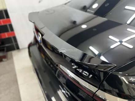 BMW G70 740i 유광블랙 익스테리어 풀 바디킷 (프론트립, 사이드스컷, 디퓨져, 머플러팁, 스포일러) / 서울 양천 신정동