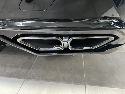 BMW G70 740i 유광블랙 익스테리어 풀 바디킷 (프론트립, 사이드스컷, 디퓨져, 머플러팁, 스포일러) / 서울 양천 신정동