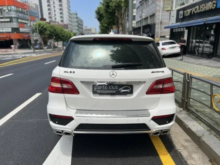 벤츠 ML350 뒷범퍼 사고 보험처리 ML63 AMG 바디킷 교체 / 서울 양천 신정동