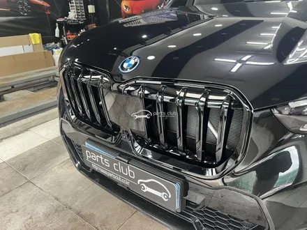 BMW U11 iX1 유광블랙 키드니 그릴 교체 외관 변신 / 서울 양천 신정동