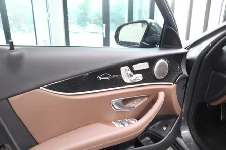 벤츠 W213 E300 실내 트림을 카본으로 랩핑해볼까? / 서울 양천