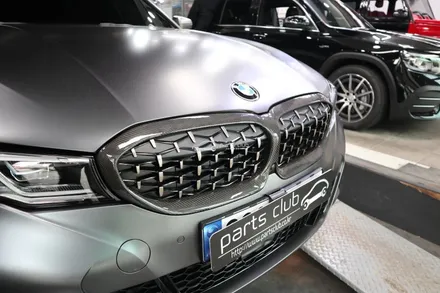 BMW G21 m340i 투어링 리얼카본으로 풀 바디킷 (프론트립, 스포일러, 사이드미러커버, 그릴) / 서울 양천