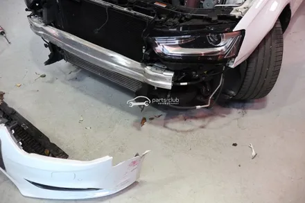 [파츠클럽] 아우디 A4 앞범퍼 휀다 사고수리 / 서울 양천 신정동