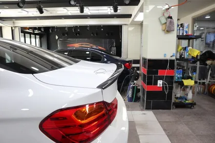 BMW F82 M4 V타입 카본 트렁크 스포일러 장착 이미지 사진 / 서울 양천