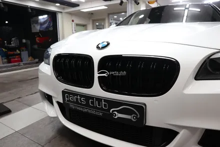 [파츠클럽] BMW F10 5시리즈 520d 다이아몬드 화이트 전체랩핑 / 서울 양천