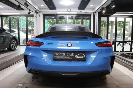 BMW G29 Z4 m40i 미사노블루 TRD 타입 드라이카본 스포일러 장착 사진 / 서울 양천