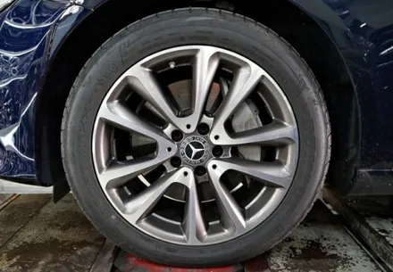 벤츠 W212 E300 나이트패키지 18인치 휠 타이어 한대분 69만원 대품 조건입니다 / 경기 포천 소흘