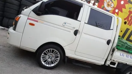 포터2  장착가능한 BMW 정품 17인치 휠타이어  25만원 판매 / 경기 포천 소흘