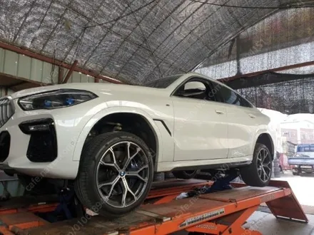 275 40 21 315 35 21 피렐리 뉴피제로 런플렛 BMW X5 X6 신품수준 중고타이어 한대분 109만원 판매합니다 2023년식제품 / 경기 포천 소흘