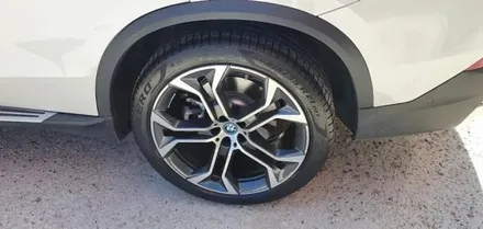 275 40 21 315 35 21 피렐리 피제로 pz4 런플랫 BMW X5 X6 순정타이어 중고 한대분 착한가격으로 판매합니다 / 경기 포천 소흘